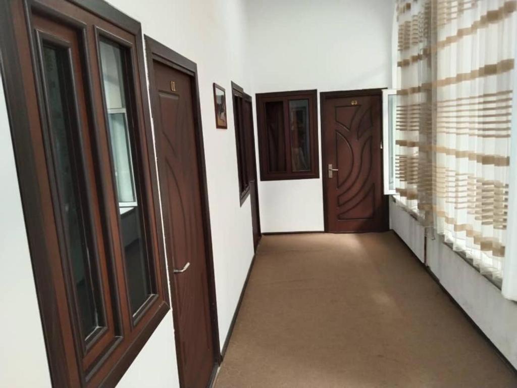 Kamal Hotel Tachkent Extérieur photo